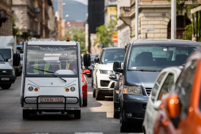 A száguldás vége: jön a 30 km/órás sebességkorlátozás Terézvárosban