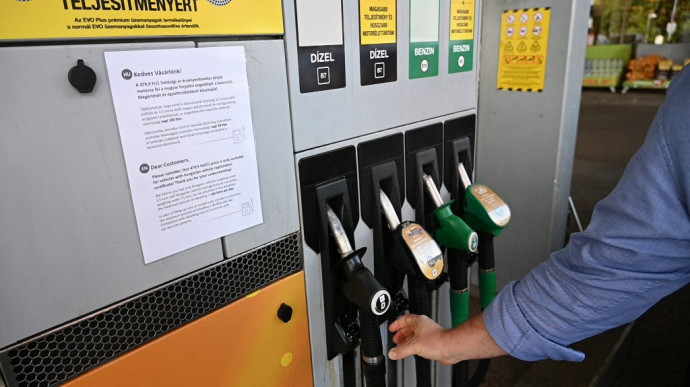 A bolti árakon is meg fogjuk érezni, hogy a cégautók kikerültek a benzinárstop kedvezményezettjei közül