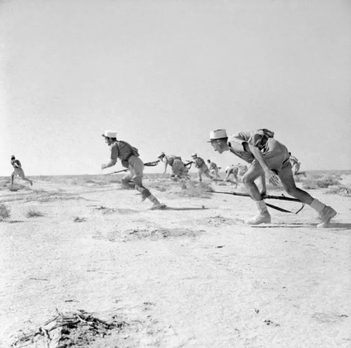 A Bir Hakeim-i csata 1942 júniusában – Fotó: Chetwyn Len / Wikipedia