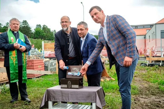 G4Media: Maga Tánczos Barna miniszter az elnöke egy magyarországi finanszírozású alapítványnak
