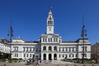 Az aradi városháza két órával csökkenti a közvilágítást, és ősszel más takarékossági intézkedéseket is bevezethet