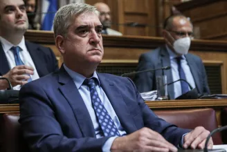 Törvénytelen lehallgatás gyanúja miatt lemondott a hírszerzés vezetője Görögországban