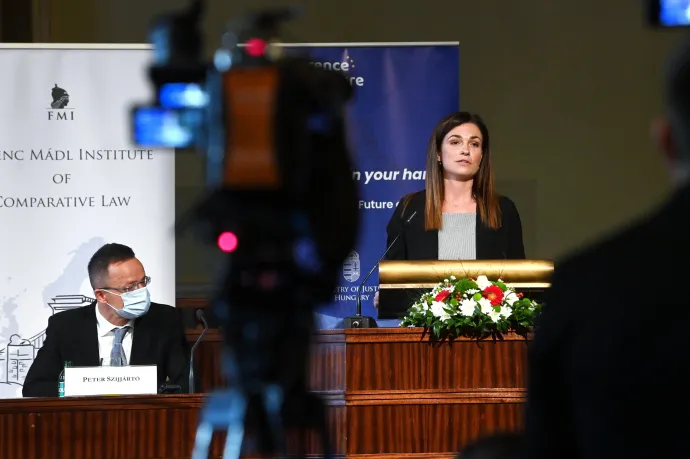 Többmilliós fizetést kaphat Varga Judit és Szijjártó a modellváltó egyetemek kuratóriumi tagságáért