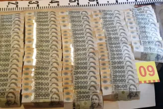 Unokázós csalásra szakosodott bűnszervezetet számolt fel a rendőrség