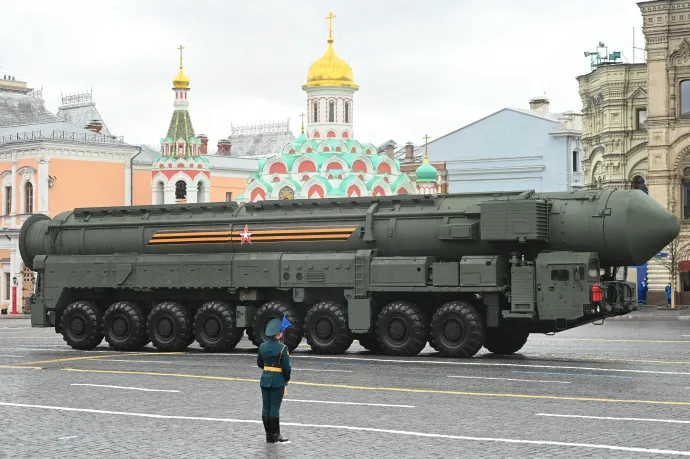 Egy RS-24 interkontinentális ballisztikus rakéta Moszkvában 2021. május 9-én – Fotó: Kirill Kudryavtsev / AFP