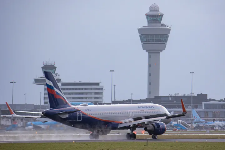 Az Aeroflot egyik Airbus A320-as gépe az amszterdami Schiphol reptéren 2022. január 5-én – Fotó: Nicolas Economou / NurPhoto via AFP