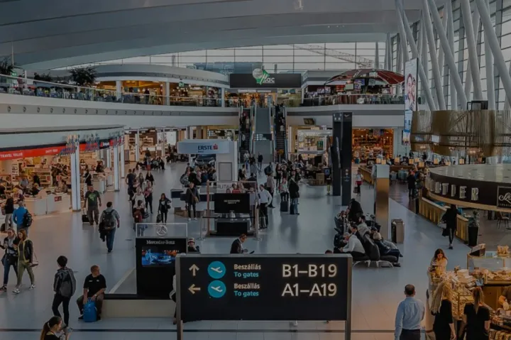 A ferihegyi reptér forgalma elérte a járvány előtti szint 80 százalékát
