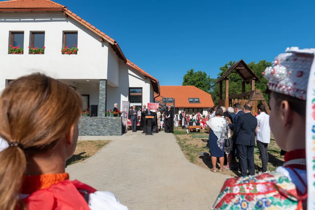 Etnikai színezetű vita robbant ki Bánffyhunyadon a magyar állami támogatásból épült óvoda miatt