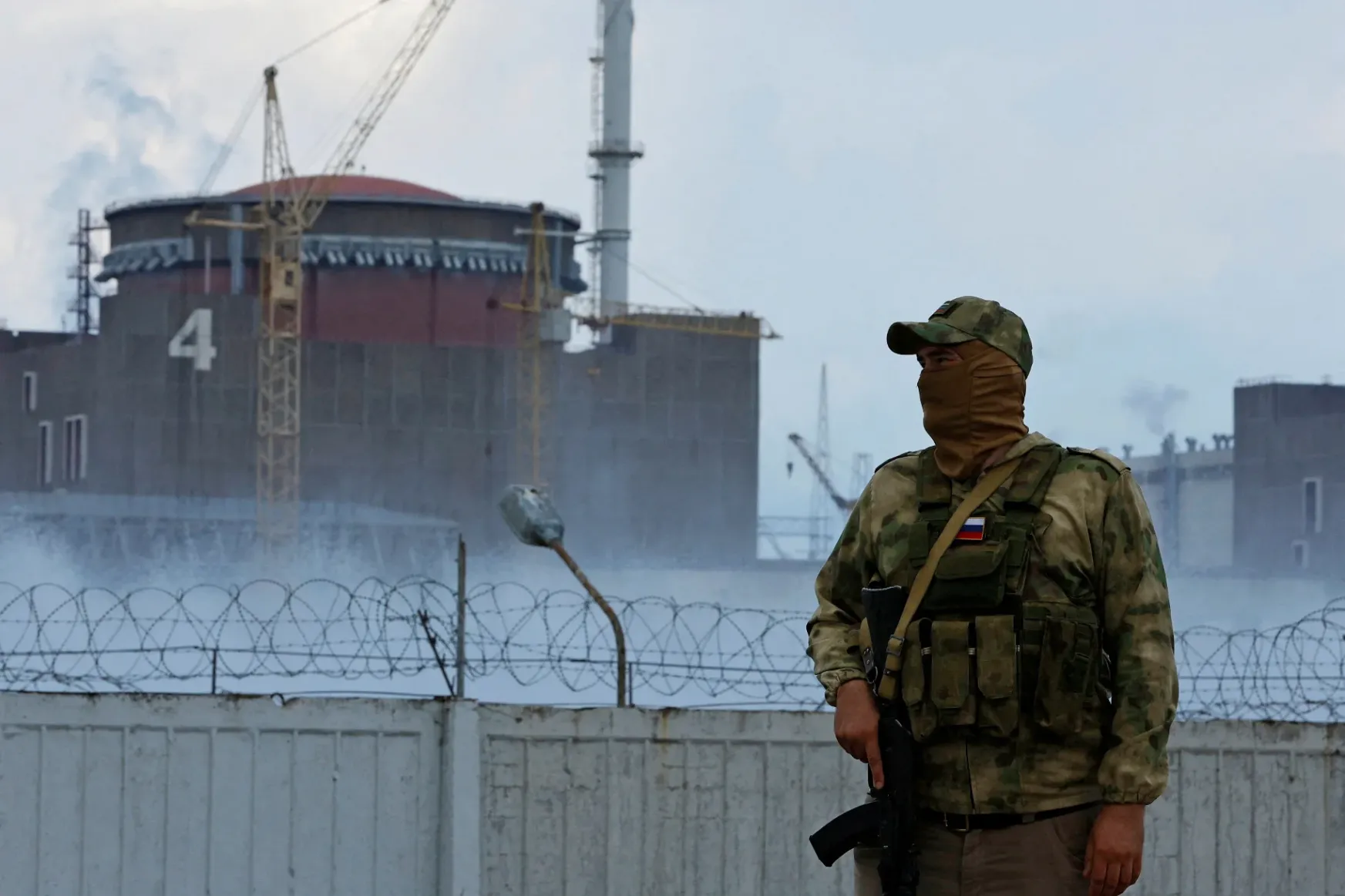 BBC: A zaporizzsjai erőmű dolgozói fegyveres oroszok foglyai