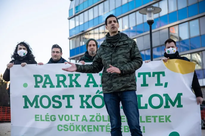 Civil kezdeményezésnek tűnt, de az LMP szervezi a péntek esti tüntetést