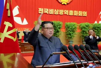 Észak-Korea bejelentette, hogy legyőzte a Covidot