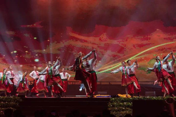 A Mrija ukrán táncegyüttes egyik fellépése – Forrás: Ferencvárosi Önkormányzat