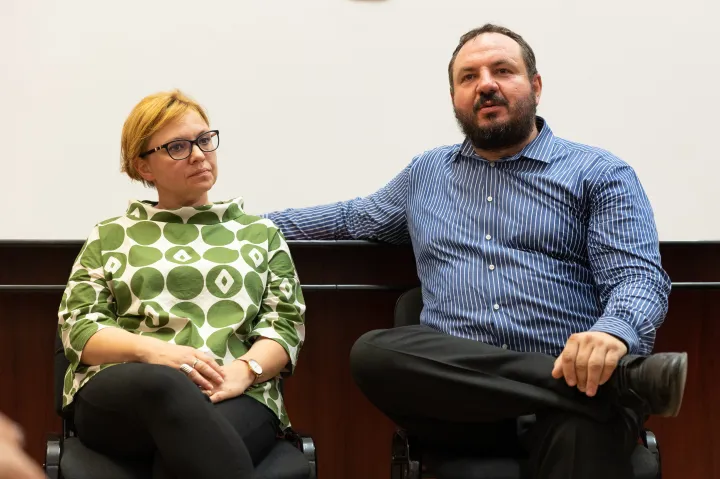 László Éva pszichológus és Solymosi Zsolt, unitárius lelkész és pedagógus – Fotó: Tóth Helga / Transtelex