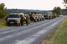 Hétfőn kora reggel katonai konvoj szeli át az Alföldet