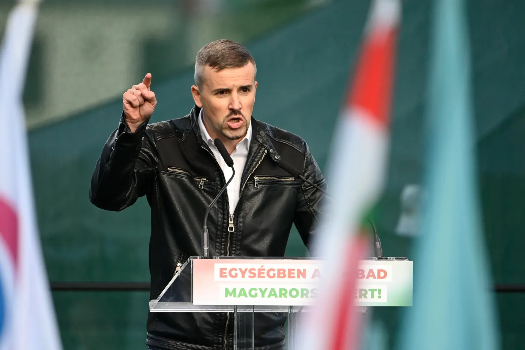 Jakab Péter: A Jobbik jelenleg a Fidesz szekerét tolja