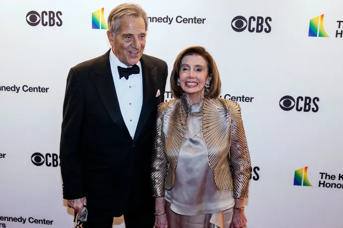 Öt nap börtönre ítélték Nancy Pelosi 82 éves férjét, miután részegen összetörte a Porschéját