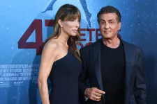 Beadta a válókeresetet Sylvester Stallone felesége