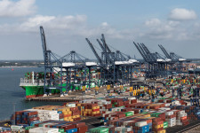 Kiszolgáltatottá váltak az európai cégek, de most az önellátás felé fordulhatnak