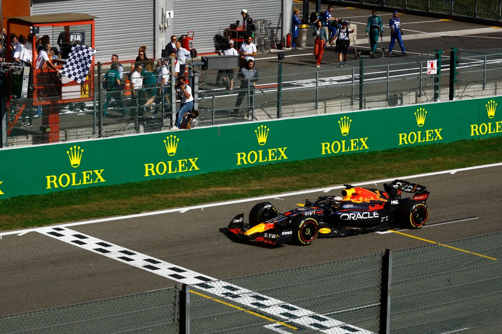 Verstappen demoralizálóan könnyen nyert a 14. helyről indulva Belgiumban