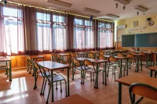 Pedagógusok Szakszervezete: idén 4800 pedagógus hiányzik az oktatásból