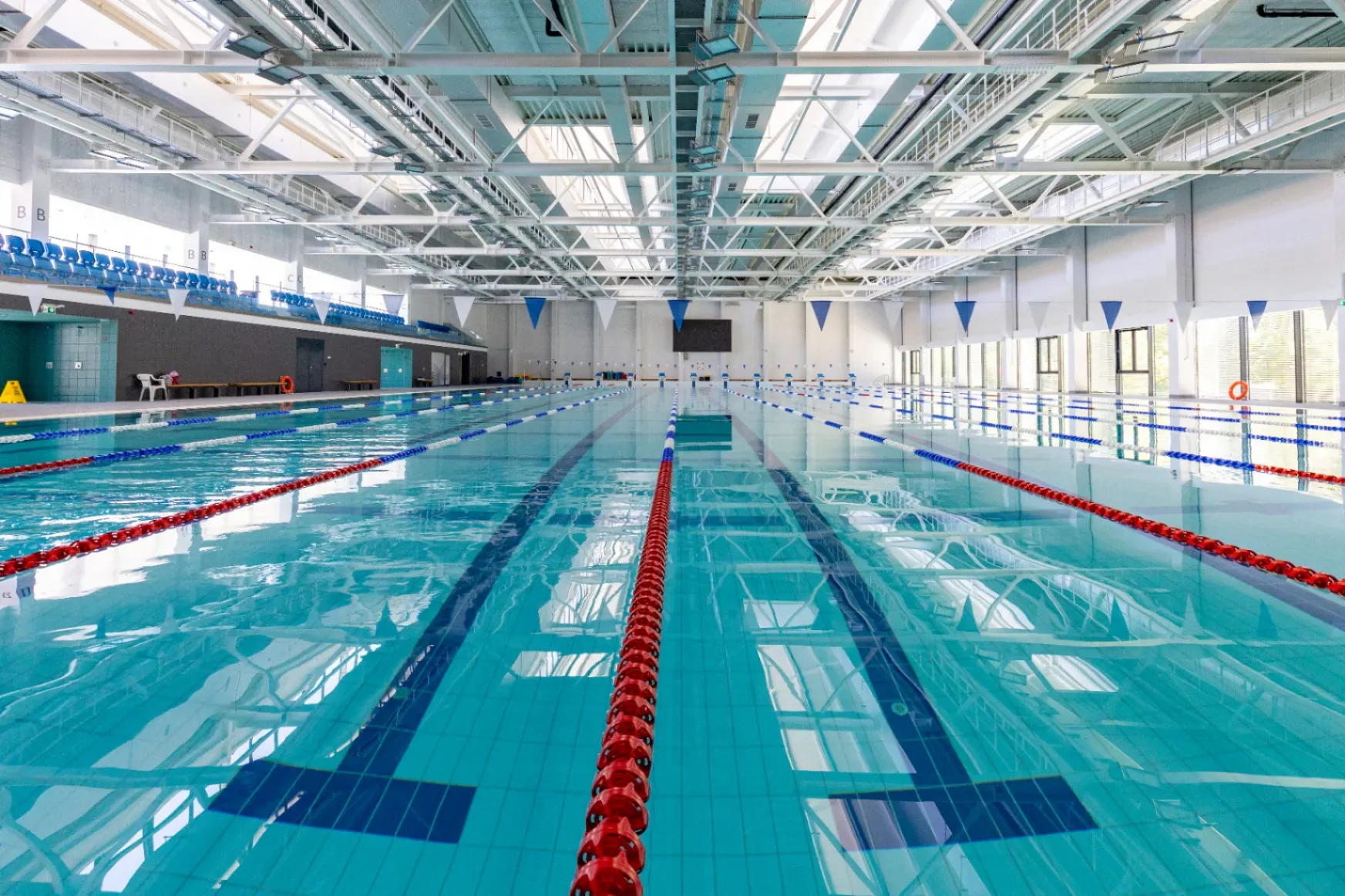 Telex Up to half of Hungary's public baths may close for the winter