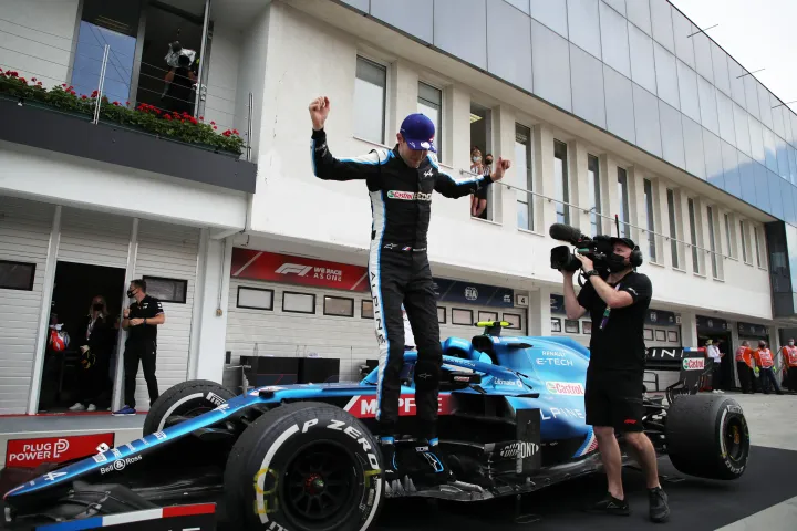 A Renault hosszú éveket várt az első F1-sikerre a visszatérés után – Fotó: Florion Goga / Getty Images
