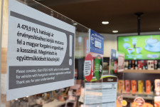 Ha az eredeti terv szerint vezetik ki az árstopokat, októberben jöhet a 20 százalék feletti infláció