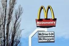 Szeptember 1-től pénzbe kerül, ha elvitelre kérünk a magyar McDonald'sban