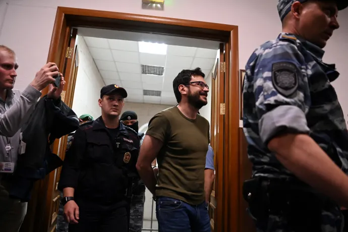 Ilja Jasin érkezik egy bírósági tárgyalásra Moszkvában 2022 júniusában – Fotó: Kirill Kudryavtsev / AFP