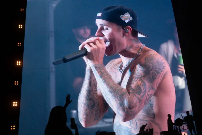 Justin Bieber újra felfüggesztette a turnéját