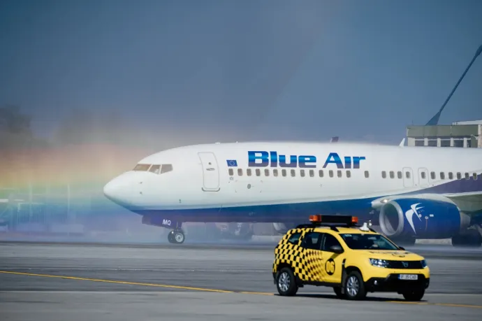 Tarom-gépeket küldenek a külföldön ragadt Blue Air-utasokért