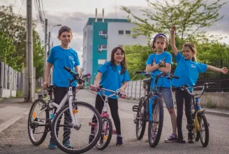 A segítség két keréken jön – kerékpározva lehet támogatni a beteg gyerekek táborozását