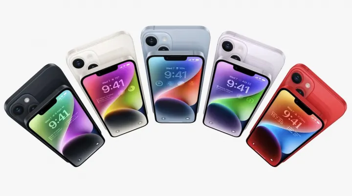 iPhone 14-esek és 14 Plusok az elérhető színekben – Fotó: Apple