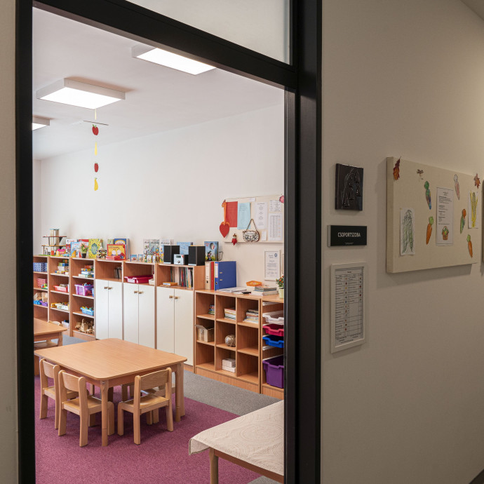 Minden nyolcadik óvodapedagógus hiányzik Budapesten, hiába egészítik ki a havi bért akár 170 ezerrel az önkormányzatok