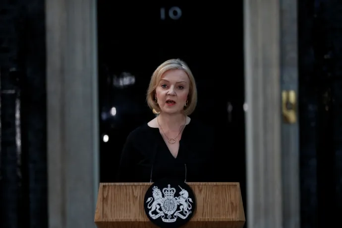 Liz Truss: Isten óvja a királyt!