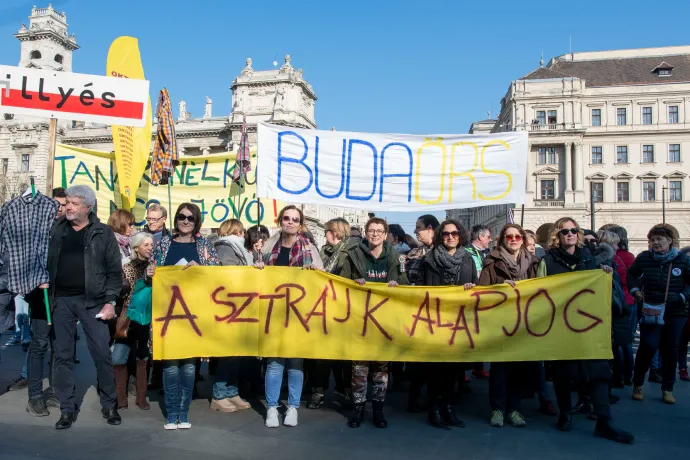 Kirúgással fenyegeti a tankerület a polgári engedetlenségben részt vevő tanárokat