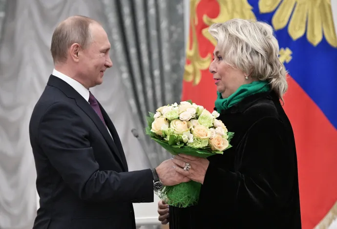 Putyin és Taraszova egy 2017-ben készült képen – Fotó: Alexey Nikolsky/AFP