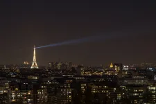 Az energiaválság miatt korábban lekapcsolhatják az Eiffel-torony díszkivilágítását