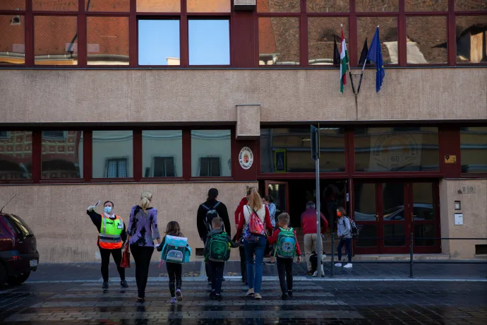 Három nappal lehet hosszabb a téli szünet, ha elmarad az őszi