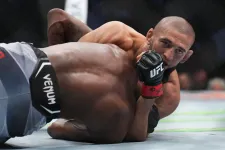 Káoszba fulladt a UFC hétvégi nagygálája