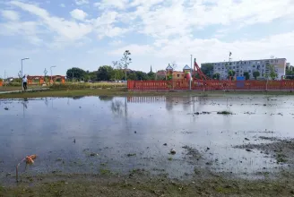 A csatornázás ellenére ismét ellepte a víz a Kubik tó helyére tervezett szatmárnémeti szabadidős parkot