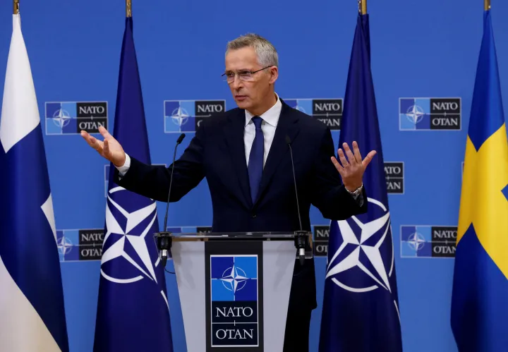 Jens Stoltenberg NATO-főtitkár a Finnországgal és Svédországgal folytatott csatlakozási tárgyalások után – Fotó: Yves Herman / Reuters
