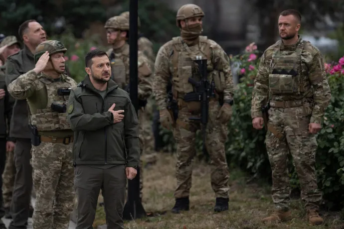 Zelenszkij meglepetésszerű látogatást tett a visszafoglalt Izjum városában