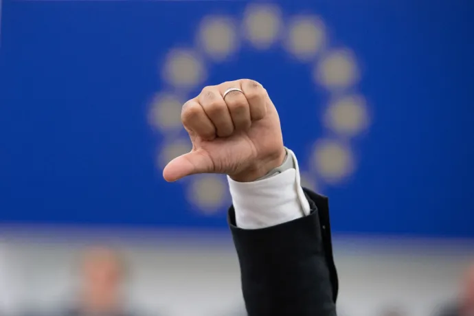 Reakciók az EP döntésére: Önkényuralom az unióban, semmibe vett magyar népakarat