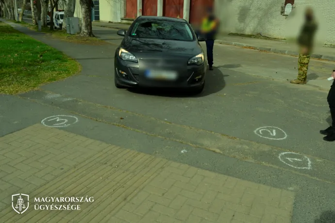 A járdán menekült autójával a rendőrök elől egy férfi Kaposváron