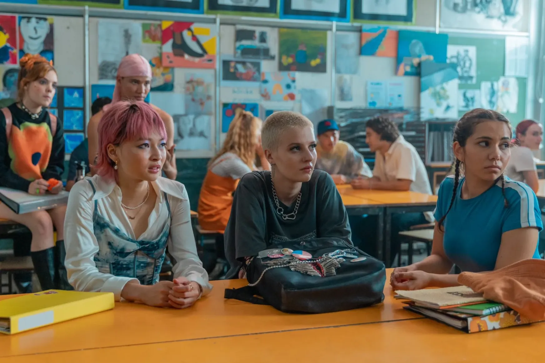 Kamasznak lenni durvább, mint a kilencvenes években – megnéztük az új Szívtipró gimit