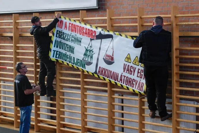 „Ahogy a macskát bevitte Dézsi a városházára, úgy fogja az ipari parkba is az akkumulátorgyárat”