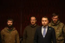 215 foglyot, köztük az Azov ezred vezetőit engedték el az oroszok