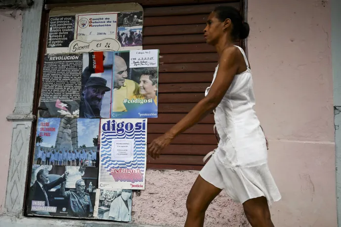Az új családtörvényről szóló népszavazást támogató tábla Havannában, 2022. szeptember 23-án – Fotó: Yamil Lage / AFP
