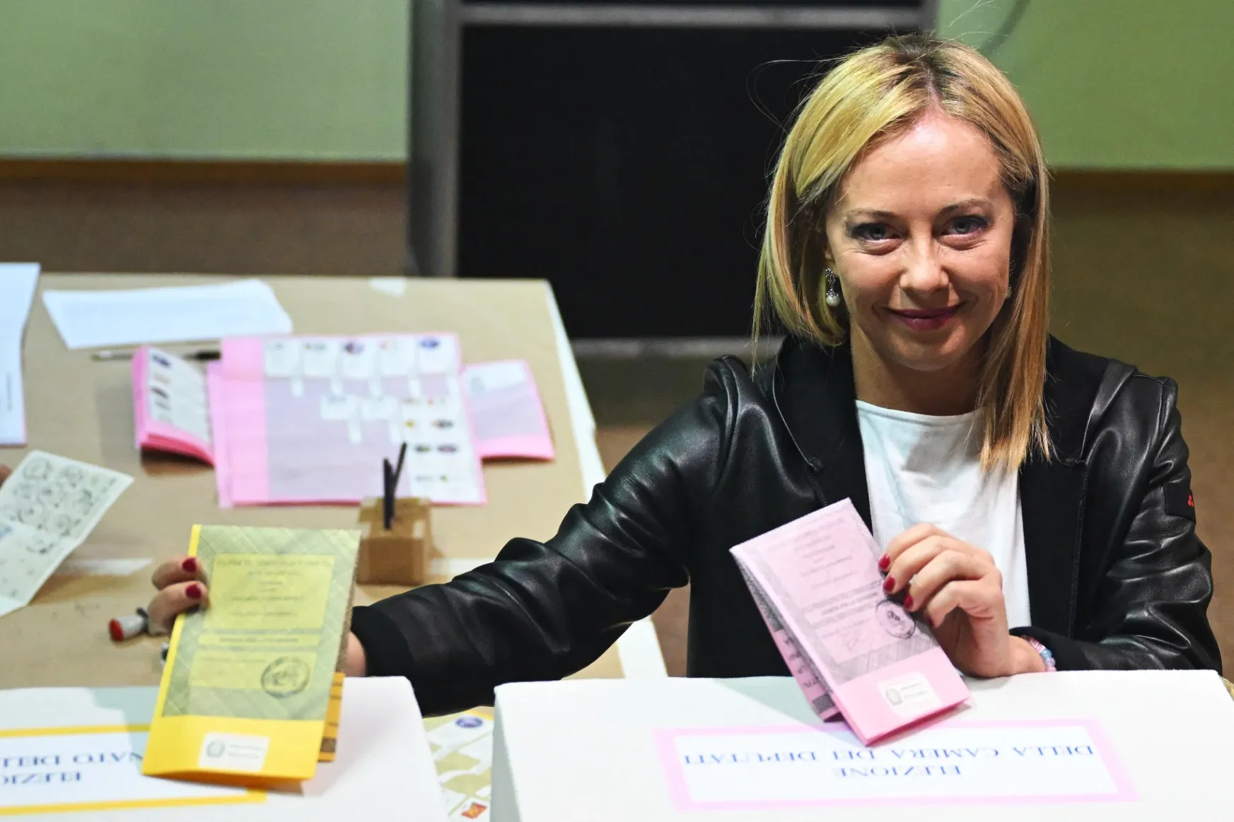 A jobboldali-szélsőjobboldali szövetség győzött az olasz választáson